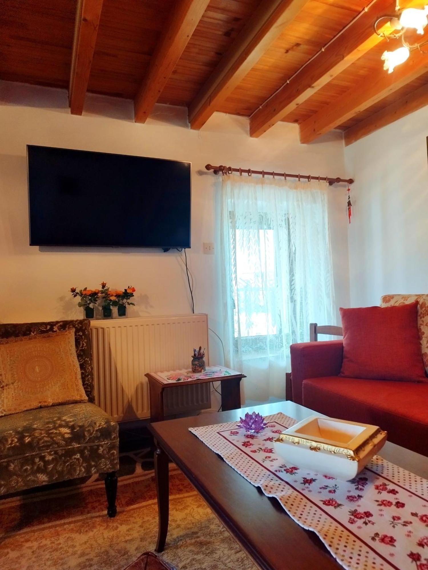 Cosy Lake House, Μια Ανάσα Πριν Τη Λίμνη Kalivia  Экстерьер фото